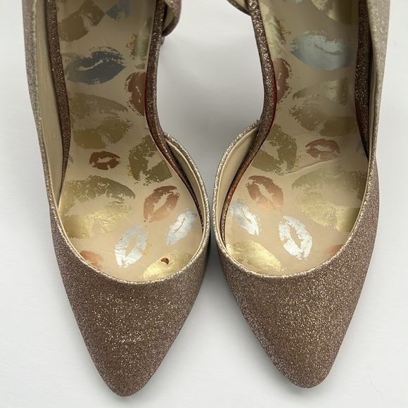 Juicy Couture Gold Glitter Pumps Size 8 Shoe - Picture 6 of 10